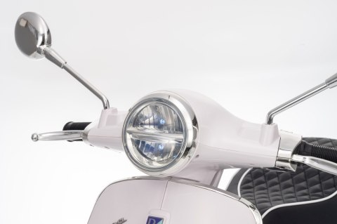 Motor elektryczny na akumulator Skuter Vespa ROMA Biały