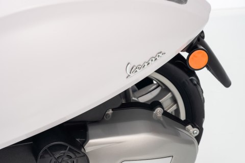 Motor elektryczny na akumulator Skuter Vespa ROMA Biały