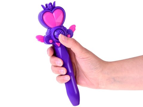 Bajecznie kolorowy Motyl Dron sterowany za pomocą Magicznej Różdżki