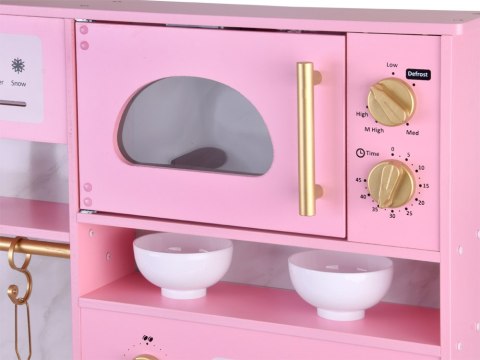 Duża kuchnia drewniana interaktywna glamour złote dodatki ekspres