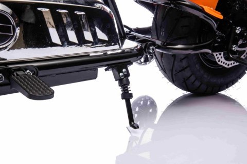 MOTOR CHOPPER "HELD", POMPOWANE KOŁA DO 25 KM/H, PODŚWIETLANY SILNIK/XB1058