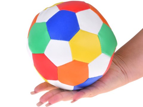 Miękka kolorowa piłka pluszowa ekoskóra 15cm szmacianka ZA5682
