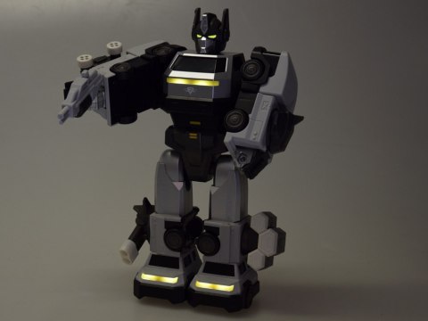 Zabawka Robot Magnetyczny Transformer 2w1- duża figurka - akcesoria