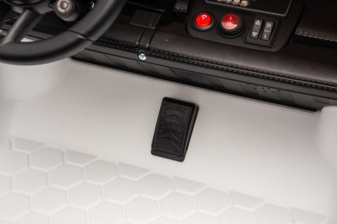 2osobowy Auto na akumulator  Porsche Taycan Turbo S Biały