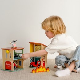  Remiza Strażacka Drewniana Garaż Auto Helikopter Figurki 13el.