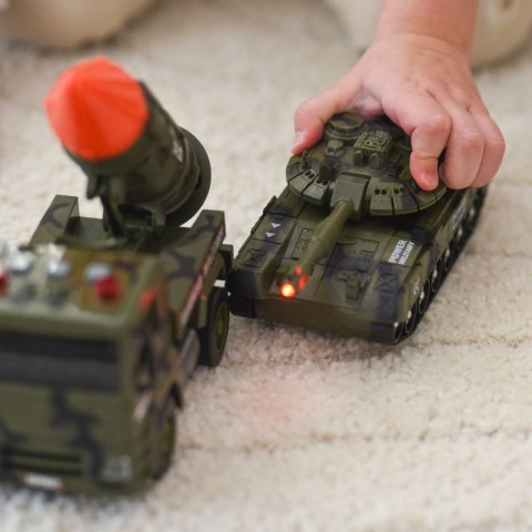 Zestaw Pojazdów Wojskowych z Wyrzutnią Czołg Helikopter 4SZT Skala 1:20