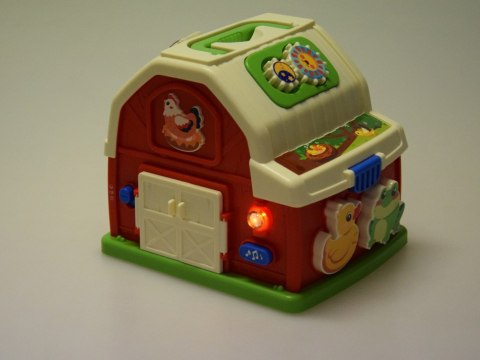 Interaktywny domek edukacyjny farma klocki odgłosy zwierząt sorter