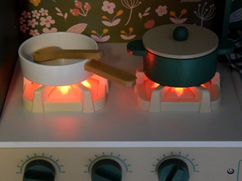 Duża kuchnia drewniana retro vintage lodówka pralka akcesoria