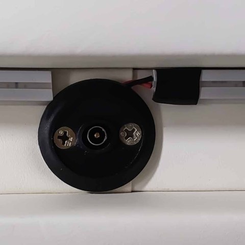Szafka nocna wisząca szuflady oświetlenie LED USB ładowanie głośnik Bluetoot ecru