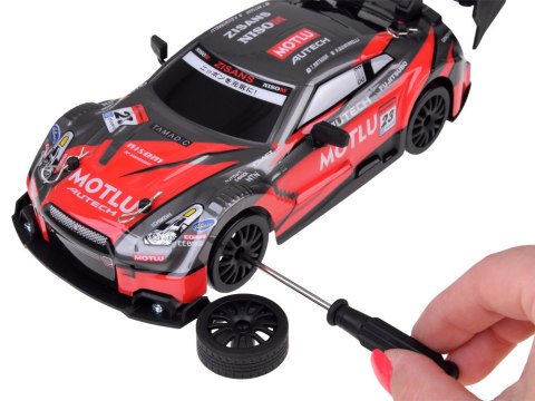 Zdalnie sterowany samochód sportowy 4x4 z funkcją driftu 1:24 RC0794