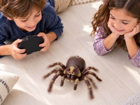 Pająk TARANTULA zdalnie sterowany - funkcja pary wodnej RC0784
