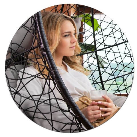 Fotel ogrodowy wiszący Brava czarny + szare poduszki Sofotel