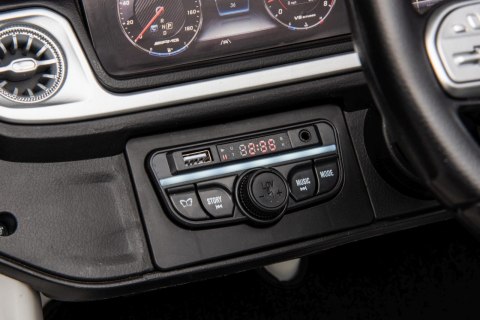 24V 800W 4x4 2osbowy Auto na akumulator Mercedes Benz G63 AMG Biały