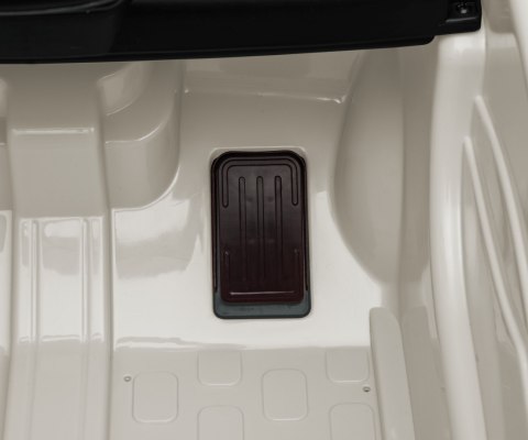 PILOT 12v DŹWIĘKI Auto samochód na akumulator elekryczny  Fiat 500e