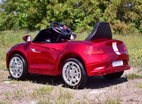 NAJNOWSZY ROADSTER Z AUTOMATYCZNIE OTWIERANYMI DRZWIAMI, FUNKCJA BUJANIA, WERSJA LAKIEROWANA/S2188