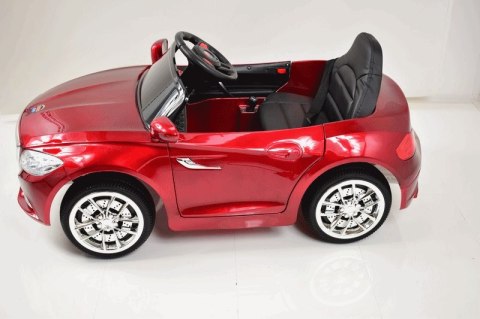 NAJNOWSZY ROADSTER Z AUTOMATYCZNIE OTWIERANYMI DRZWIAMI, FUNKCJA BUJANIA, WERSJA LAKIEROWANA/S2188