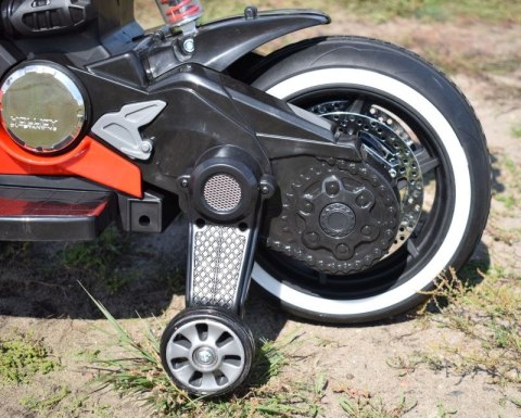 WIELKI MOTOR ŚCIGACZ PERFECT WOLNY START, ŚWIECĄCE, MIĘKKIE KOŁA, GAZ W MANETCE/1628G