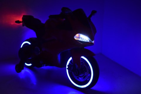 WIELKI MOTOR ŚCIGACZ PERFECT WOLNY START, ŚWIECĄCE, MIĘKKIE KOŁA, GAZ W MANETCE/1628G