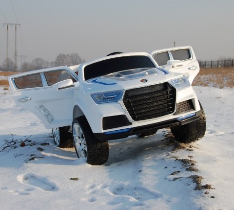 NAJNOWSZY SUV EXCLUSIVE OTWIERANE DRZWI, MIĘKKIE SIEDZENIE 12V/DK-F002