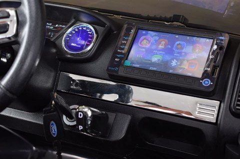 FORD F650 4X4 , 2x12V LICENCJA, PANEL MP4, MIĘKKIE KOŁA EVA, MIĘKKIE SIEDZENIE FULL OPCJA 12V/F650