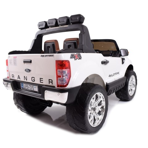 FORD F650 4X4 , 24 V LICENCJA, MP4, MIĘKKIE KOŁA EVA, MIĘKKIE SIEDZENIE FULL OPCJA 12V/F650 FORD F650 4X4 , 24 V LICENCJA, MP4, MIĘKKIE KOŁA EVA, MIĘKKIE SIEDZENIE FULL OPCJA 12V/F650