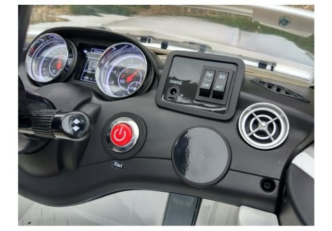 Auto na Akumulator Mercedes CLA czerwony