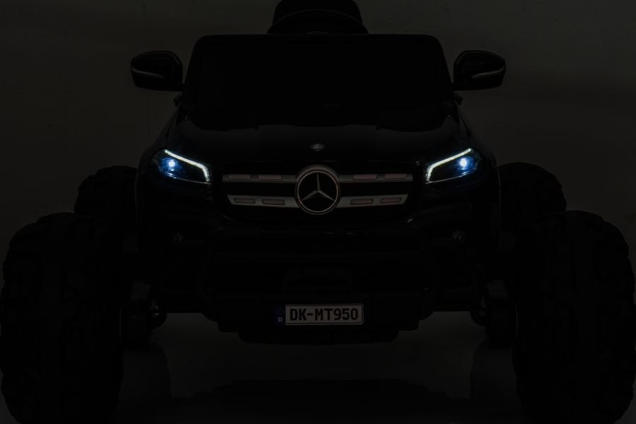 Auto Na Akumulator Mercedes DK-MT950 4x4 Czarny Auto Na Akumulator Mercedes DK-MT950 4x4 Czarny