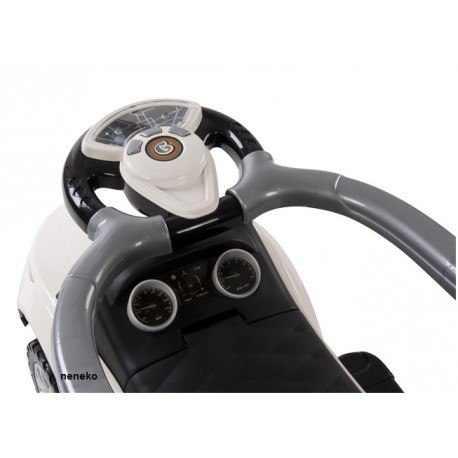 Jeździk sport car z popychaczem i grąjacą kierownicą - biały