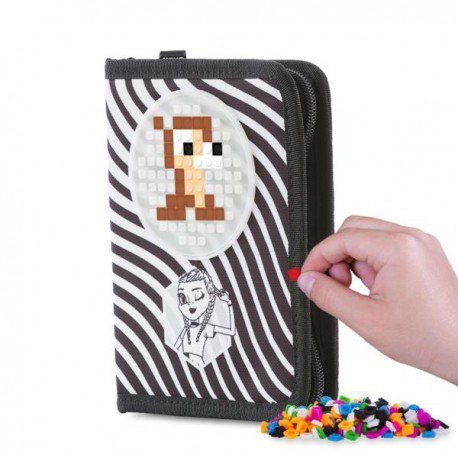 Piórnik szkolny na suwak, pixie crew, zebra, panel